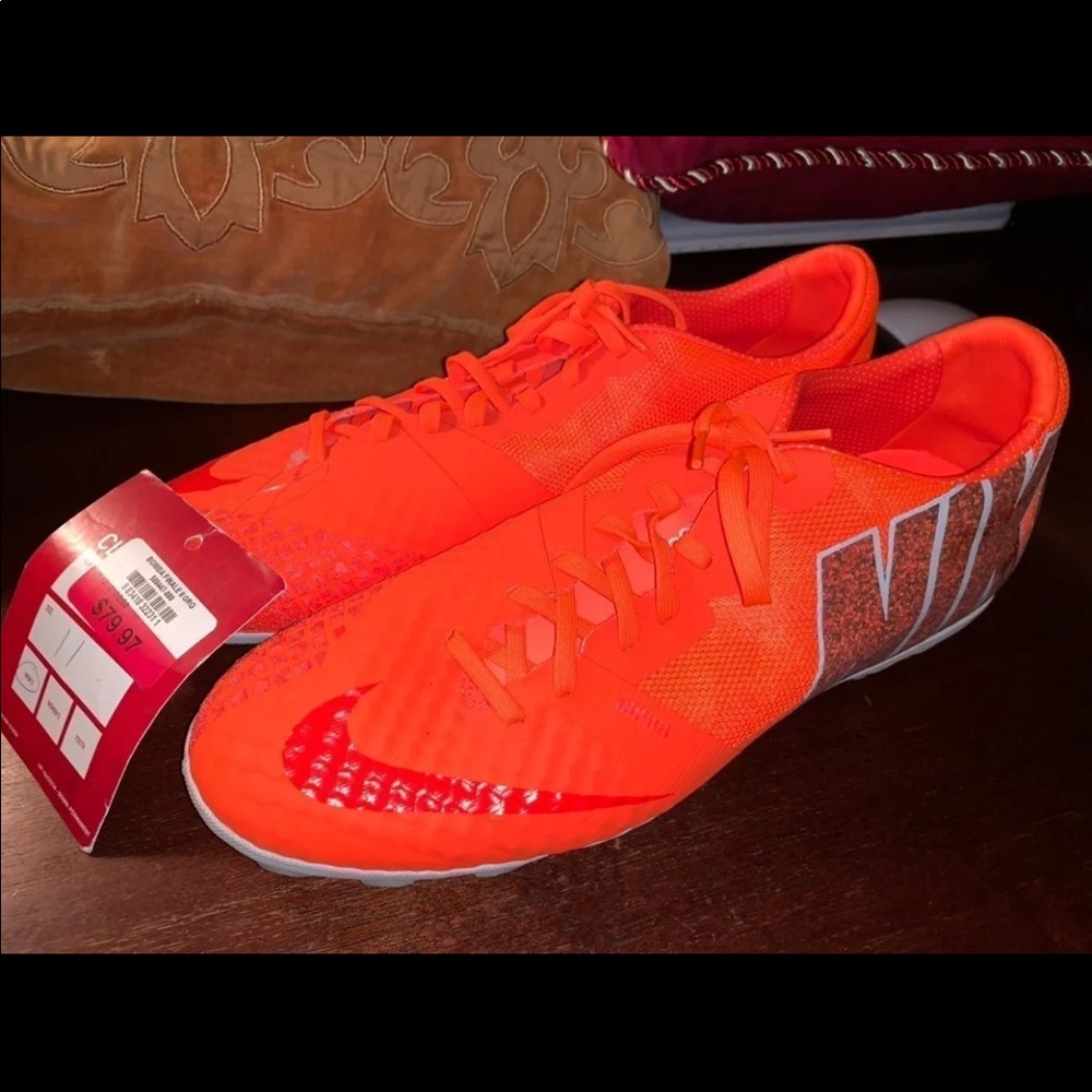 Nike cleats size 11